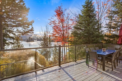 Terrasse - 200 Ch. De Villandry, Saint-Adolphe-D'Howard, QC - Outdoor