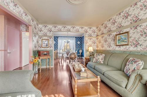 Living room - 243 Rue Guyon, Saint-Eustache, QC - Indoor Photo Showing Living Room