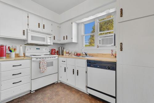Kitchen - 243 Rue Guyon, Saint-Eustache, QC - Indoor Photo Showing Kitchen