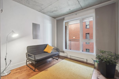 Chambre à coucher - 512-1450 Rue Parthenais, Montréal (Ville-Marie), QC - Indoor Photo Showing Other Room