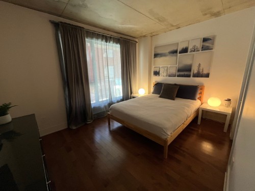 Chambre à coucher principale - 512-1450 Rue Parthenais, Montréal (Ville-Marie), QC - Indoor Photo Showing Bedroom