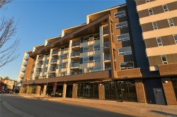 308-947 Whirlaway Cres  Langford, BC V9B 6W6