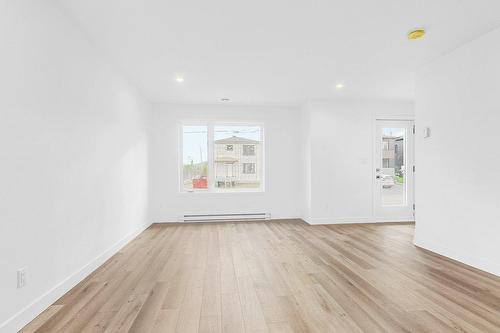 Salon - Rue Du Havre, Lévis (Les Chutes-De-La-Chaudière-Ouest), QC - Indoor Photo Showing Other Room