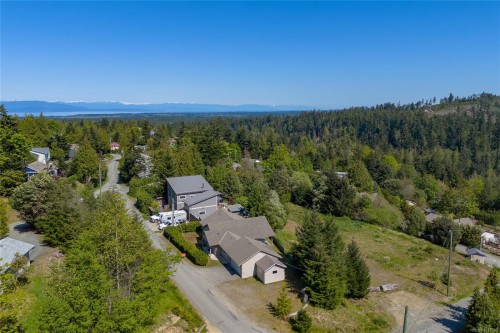 1782 Martini Way, Qualicum Beach, BC 