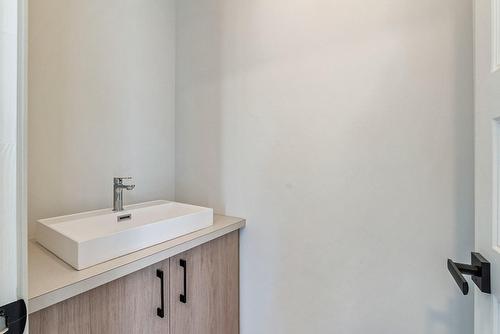 Powder room - Rue Siméon-Drolet, Québec (Les Rivières), QC 