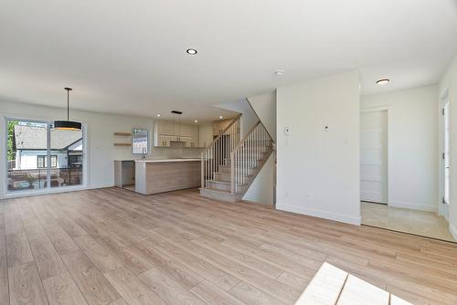 Living room - Rue Siméon-Drolet, Québec (Les Rivières), QC 