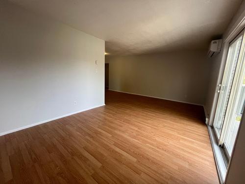 Living room - 6-9 Rue Goulet, Gatineau (Aylmer), QC - Indoor Photo Showing Other Room