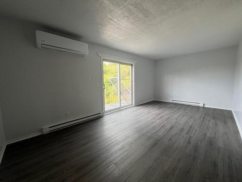 Salon - 8-9 Rue Goulet, Gatineau (Aylmer), QC - Indoor Photo Showing Other Room