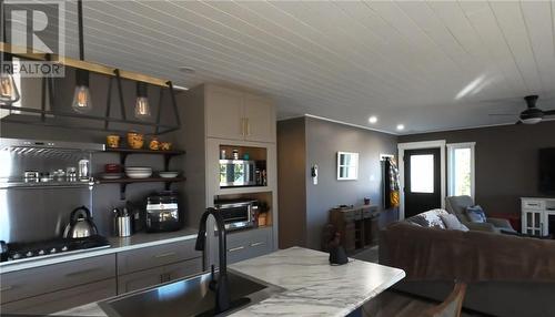 29 Vankoughnet  St. E., Little Current, ON - Indoor