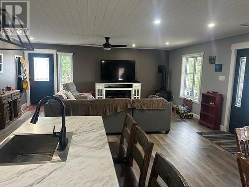 29 Vankoughnet  St. E., Little Current, ON - Indoor