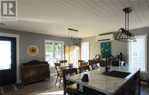 29 Vankoughnet  St. E., Little Current, ON - Indoor Photo Showing Dining Room