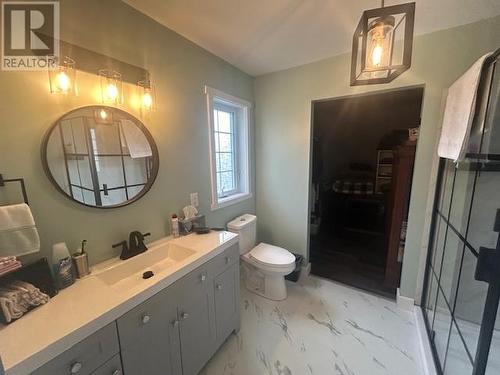 29 Vankoughnet  St. E., Little Current, ON - Indoor Photo Showing Bathroom