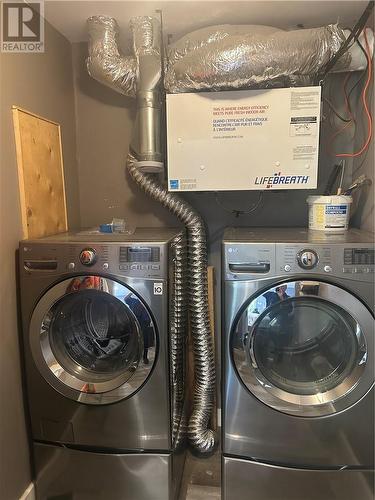 29 Vankoughnet  St. E., Little Current, ON - Indoor Photo Showing Laundry Room