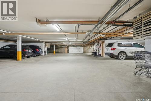 303 205 Mcintyre Street N, Regina, SK - Indoor Photo Showing Garage