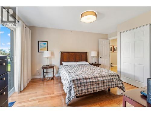 6400 Spencer Road Unit# 17, Kelowna, BC - Indoor Photo Showing Bedroom