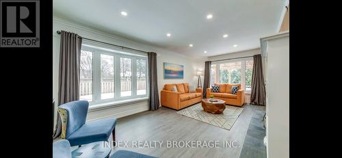 22 Sora Drive W, Mississauga, ON - Indoor