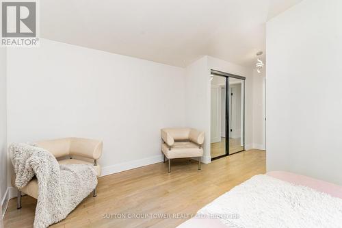 1037 Leilani Drive, Mississauga, ON - Indoor Photo Showing Bedroom