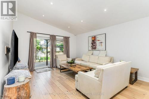 1037 Leilani Drive, Mississauga, ON - Indoor Photo Showing Other Room