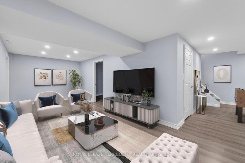 3108 Eden Oak Crescent, Mississauga, ON - Indoor Photo Showing Living Room