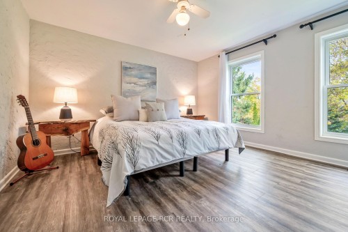 19619 Main Street, Caledon, ON - Indoor Photo Showing Bedroom