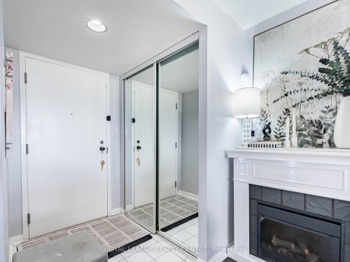 601-50 Eglinton Avenue W, Mississauga, ON - Indoor With Fireplace