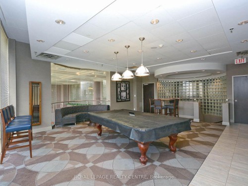 601-50 Eglinton Avenue W, Mississauga, ON - Indoor Photo Showing Other Room