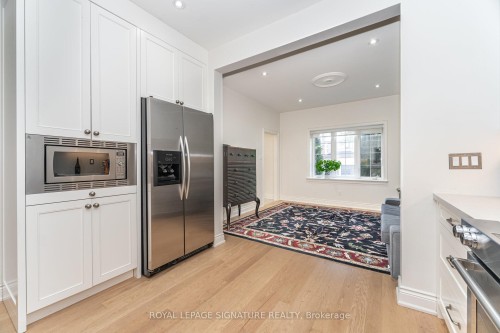 114 Fairholme Avenue, Toronto, ON - Indoor Photo Showing Kitchen