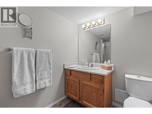 1038 11 Avenue Unit# 6, Vernon, BC - Indoor Photo Showing Bathroom