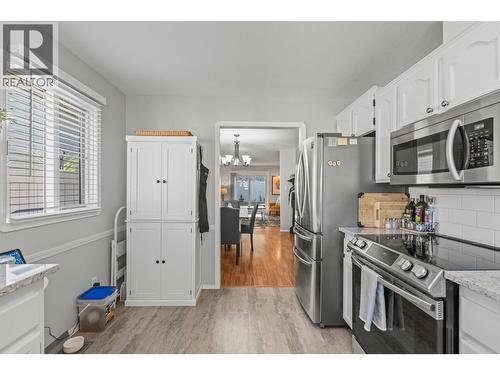 1038 11 Avenue Unit# 6, Vernon, BC - Indoor Photo Showing Kitchen With Stainless Steel Kitchen