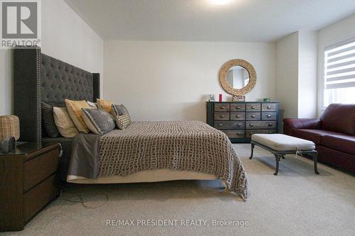 3911 Koenig Road, Burlington, ON - Indoor Photo Showing Bedroom