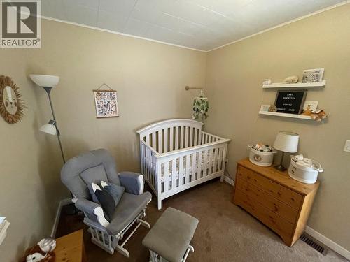 6569 19Th Street, Grand Forks, BC - Indoor Photo Showing Bedroom