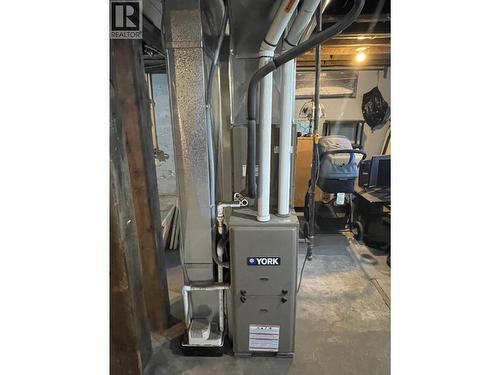 6569 19Th Street, Grand Forks, BC - Indoor Photo Showing Basement