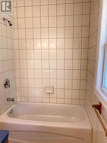 225 Algonquin Drive, South Huron (Exeter), ON - Indoor Photo Showing Bathroom