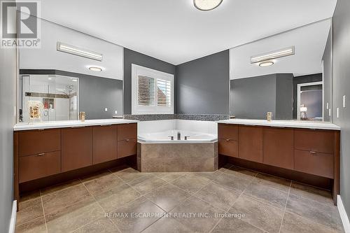 24 Chestnut Drive, Guelph/Eramosa, ON - Indoor Photo Showing Bathroom