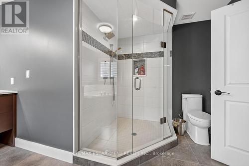 24 Chestnut Drive, Guelph/Eramosa, ON - Indoor Photo Showing Bathroom