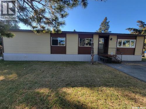 310 5Th Street W, Wilkie, SK 