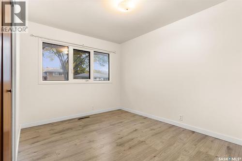 100 Knowles Crescent, Regina, SK - Indoor Photo Showing Other Room