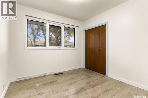 100 Knowles Crescent, Regina, SK - Indoor Photo Showing Other Room