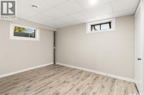 100 Knowles Crescent, Regina, SK - Indoor