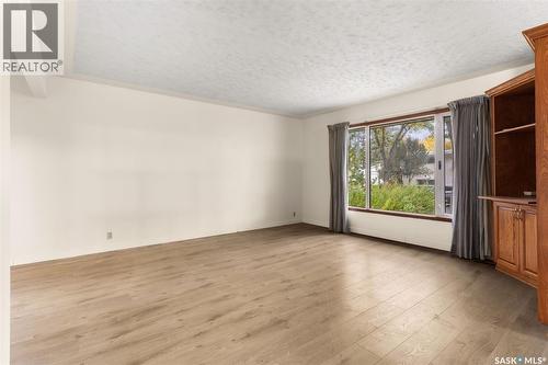 100 Knowles Crescent, Regina, SK - Indoor Photo Showing Other Room