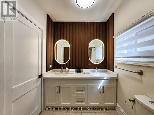 294 Fairfield Avenue, Hamilton, ON - Indoor Photo Showing Bathroom