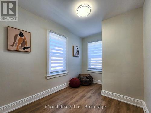 294 Fairfield Avenue, Hamilton, ON - Indoor Photo Showing Other Room