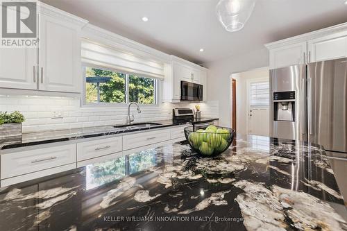 153 Forestwood Drive, Kitchener, ON - Indoor Photo Showing Kitchen With Upgraded Kitchen