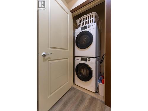 1500 Mcdonald Avenue Unit# 416, Fernie, BC - Indoor Photo Showing Laundry Room