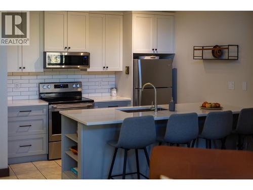 1500 Mcdonald Avenue Unit# 416, Fernie, BC - Indoor Photo Showing Kitchen