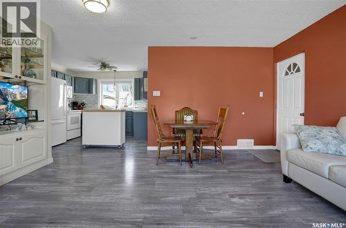 704 Leeville Drive, Assiniboia, SK - Indoor