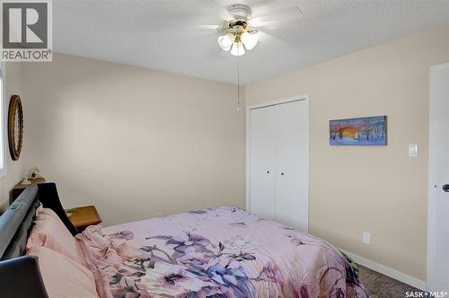 704 Leeville Drive, Assiniboia, SK - Indoor Photo Showing Bedroom