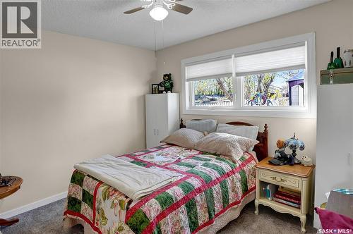 704 Leeville Drive, Assiniboia, SK - Indoor Photo Showing Bedroom