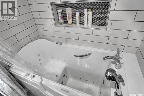 704 Leeville Drive, Assiniboia, SK - Indoor Photo Showing Bathroom