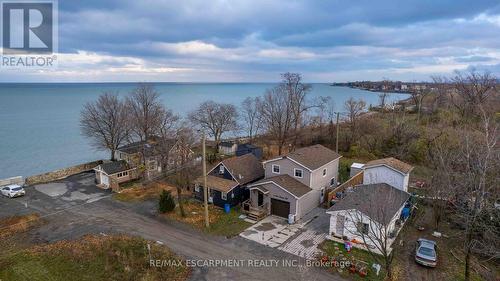 8 FIRST PRIVATE ROAD  Hamilton, ON L8E 5B9